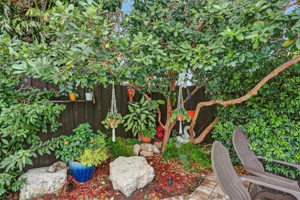 2051 NE 59th Court Fort Lauderdale FL 33308
