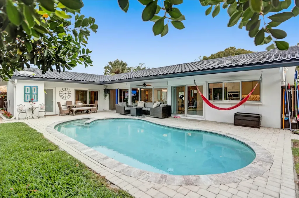 2051 NE 59th Court Fort Lauderdale FL 33308