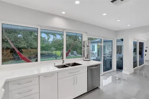 2051 NE 59th Court Fort Lauderdale FL 33308