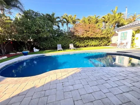 2051 NE 59th Court Fort Lauderdale FL 33308