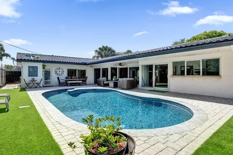 2051 NE 59th Court Fort Lauderdale FL 33308