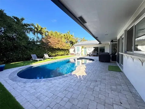 2051 NE 59th Court Fort Lauderdale FL 33308