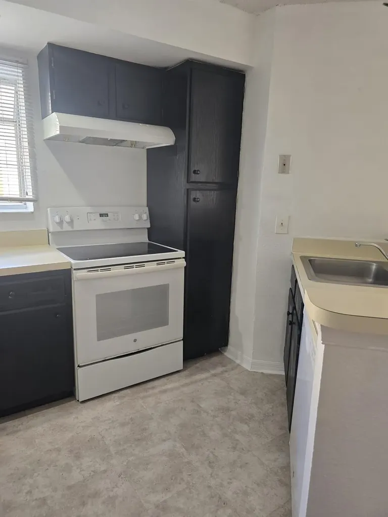 3310 N Pinewalk Drive N Margate FL 33063