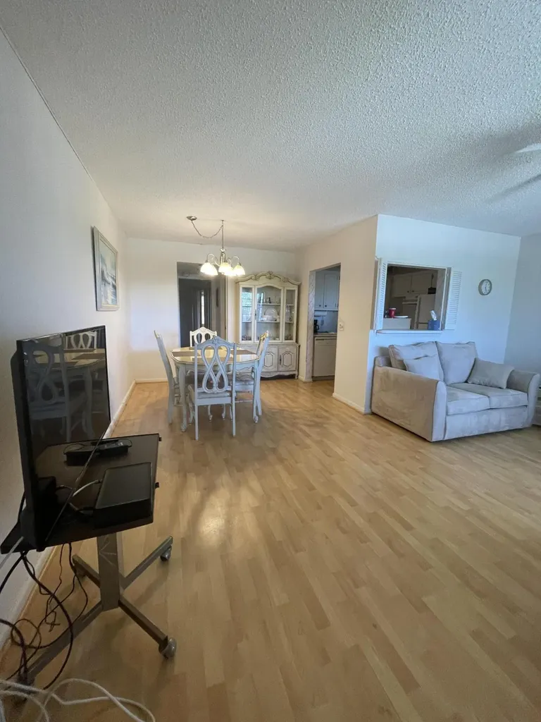 263 Farnham Deerfield Beach FL 33442