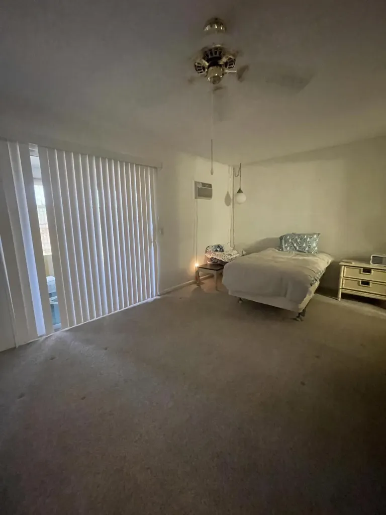 263 Farnham Deerfield Beach FL 33442