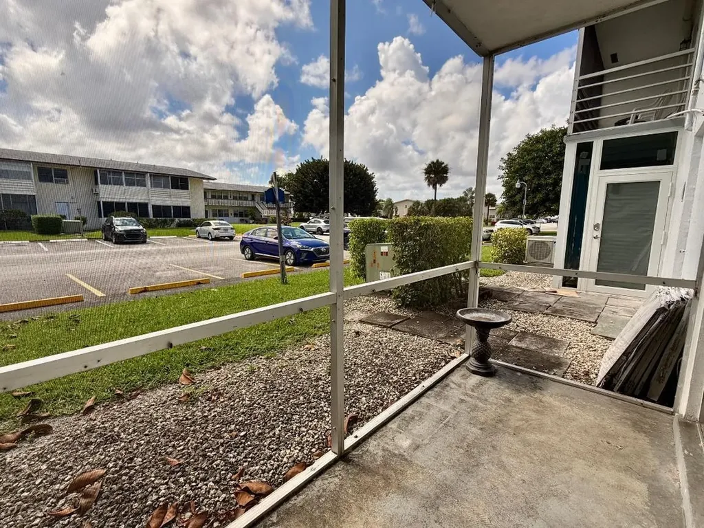 54 Salisbury C West Palm Beach FL 33417