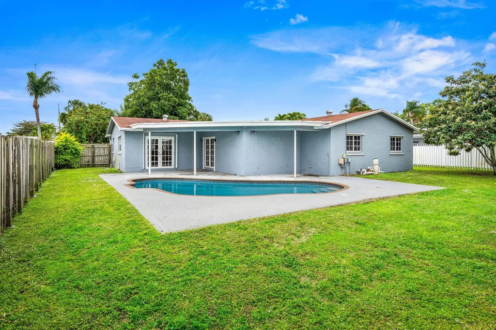 1775 SW 8th Street Boca Raton FL 33486