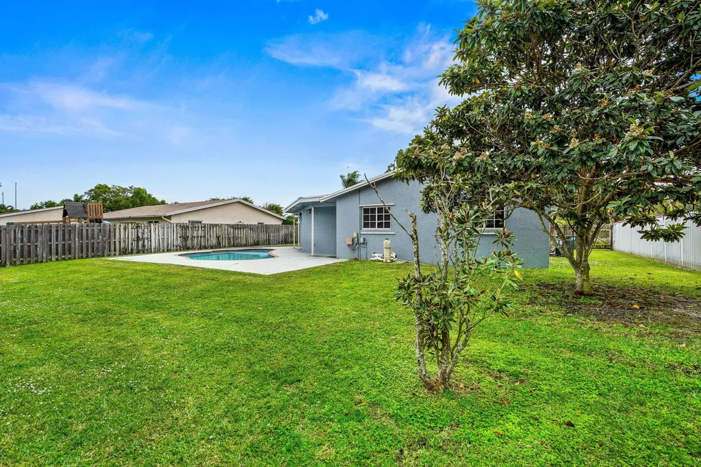 1775 SW 8th Street Boca Raton FL 33486