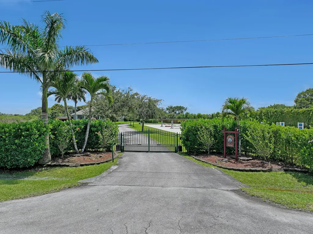 15560 S 46th Lane Lane S Wellington FL 33414