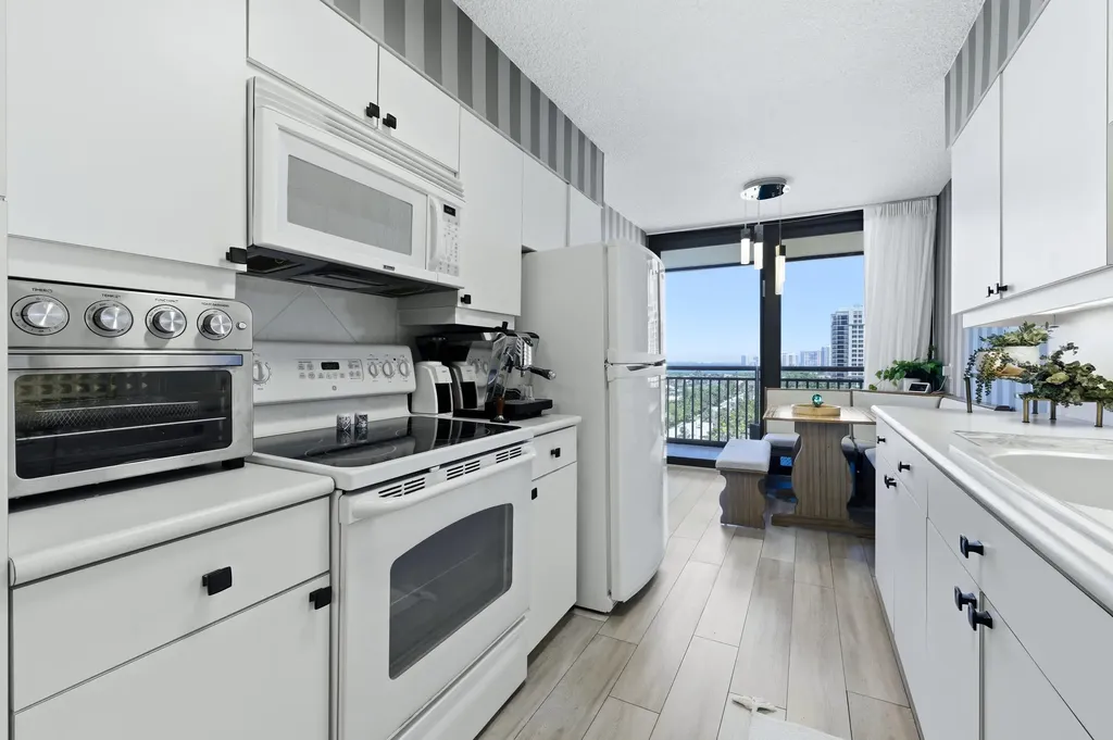 3400 N Ocean Drive Riviera Beach FL 33404