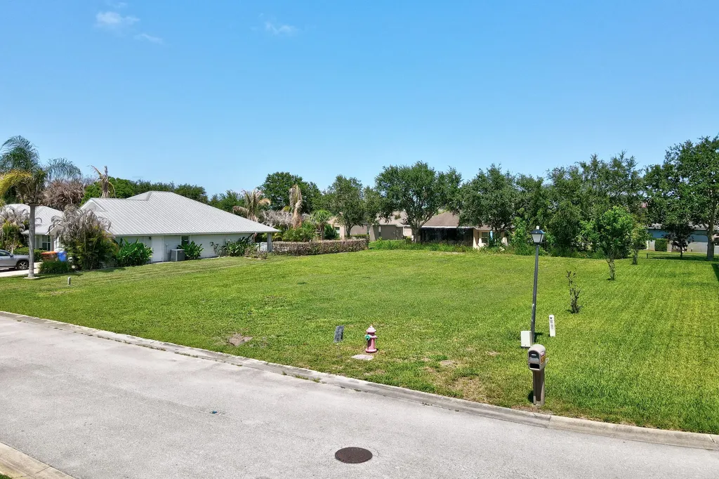 6370 Tropical Way Vero Beach FL 32967