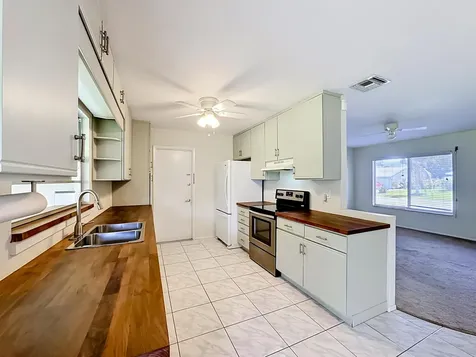 1719 SE Lullaby Terrace Port St Lucie FL 34952