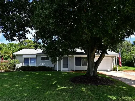 1719 SE Lullaby Terrace Port St Lucie FL 34952