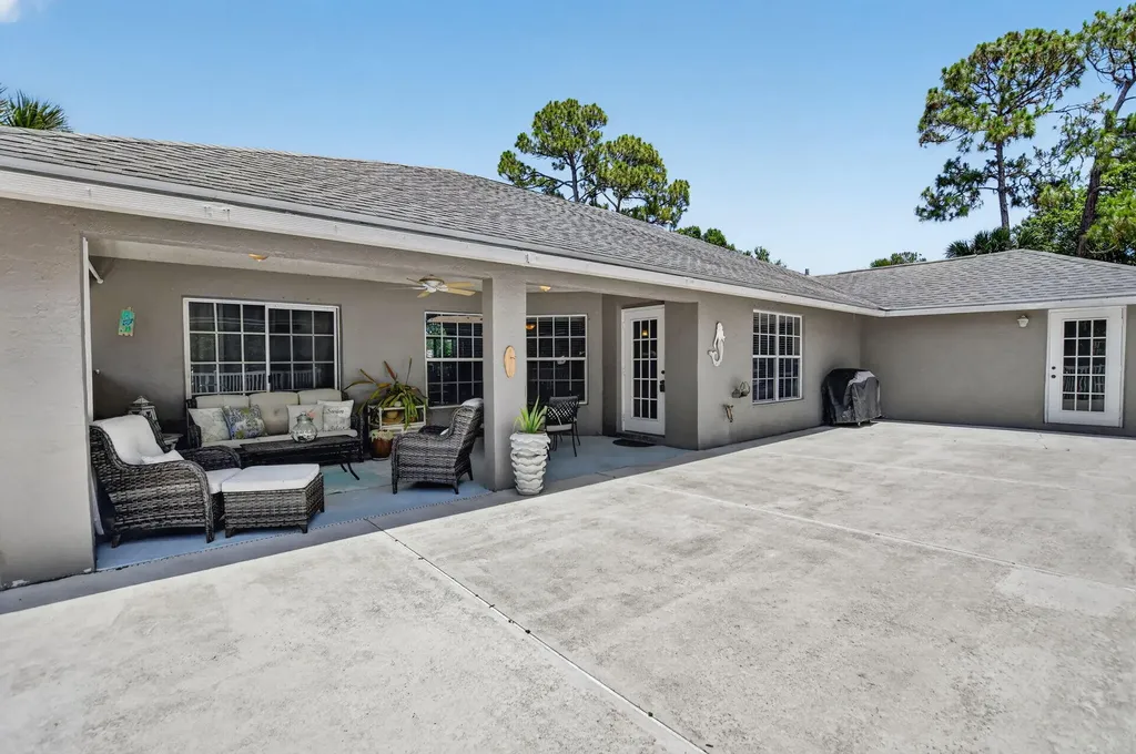 12838 72nd Court N The Acreage FL 33412