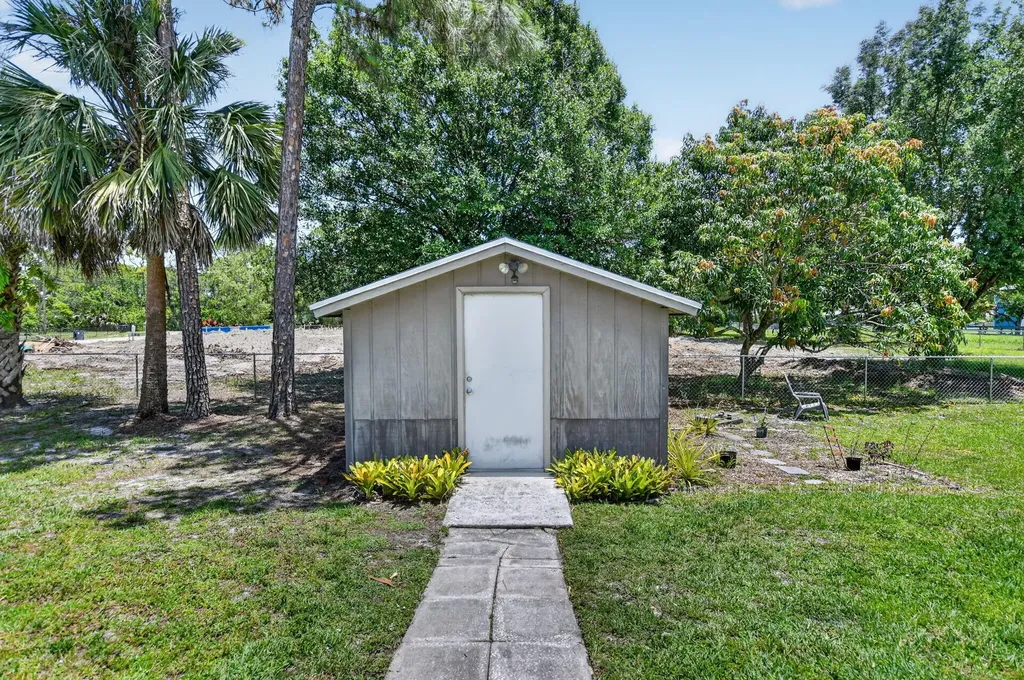 12838 72nd Court N The Acreage FL 33412