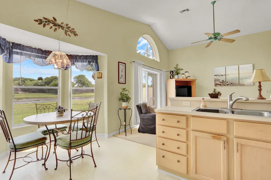 4243 Tazewell Court West Palm Beach FL 33409