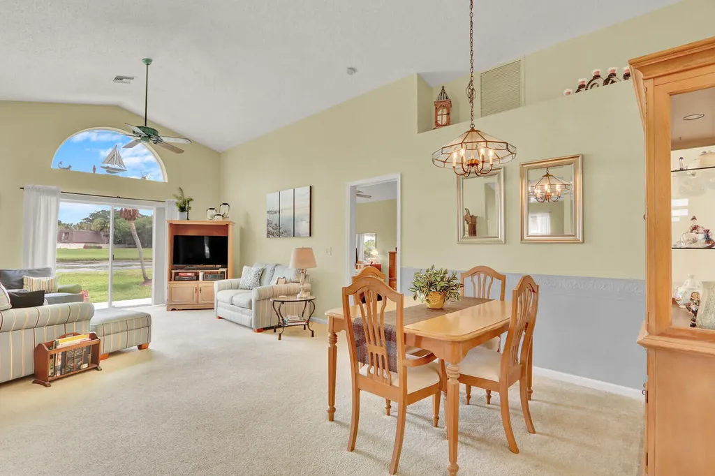 4243 Tazewell Court West Palm Beach FL 33409