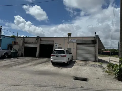 2355 NW 30th Street Oakland Park FL