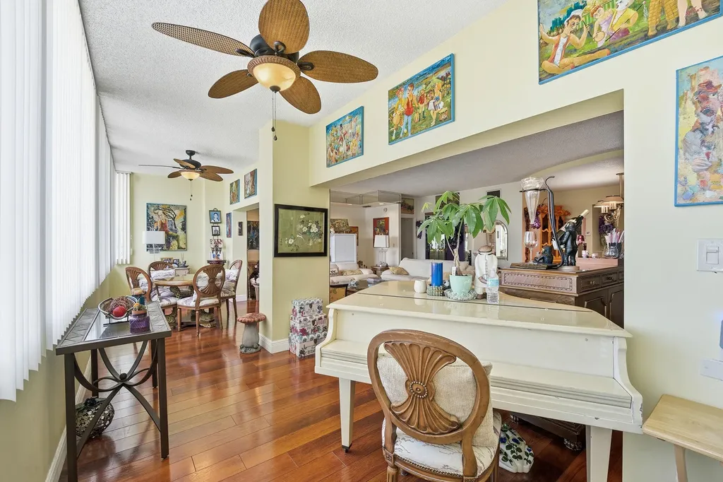 3800 Hillcrest Drive Hollywood FL 33021