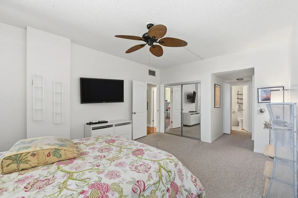 3800 Hillcrest Drive Hollywood FL 33021