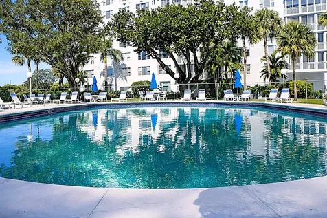 3800 Hillcrest Drive Hollywood FL 33021