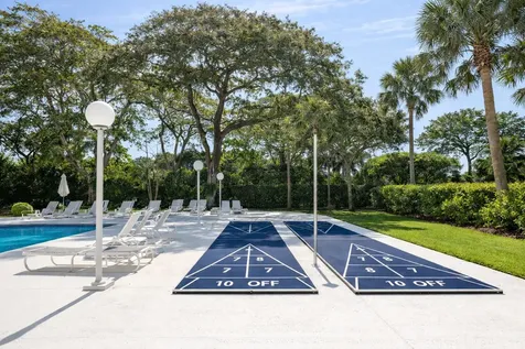 3800 Hillcrest Drive Hollywood FL 33021