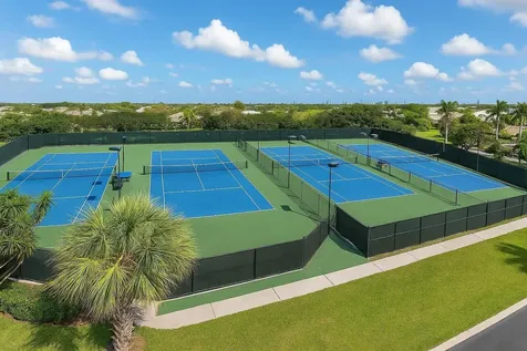 3800 Hillcrest Drive Hollywood FL 33021