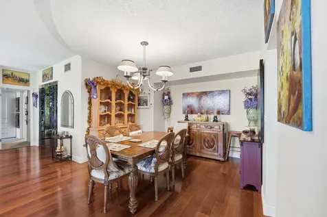 3800 Hillcrest Drive Hollywood FL 33021