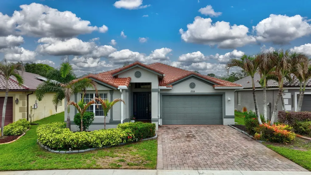 1708 SW Jamesport Drive Port St Lucie FL 34953