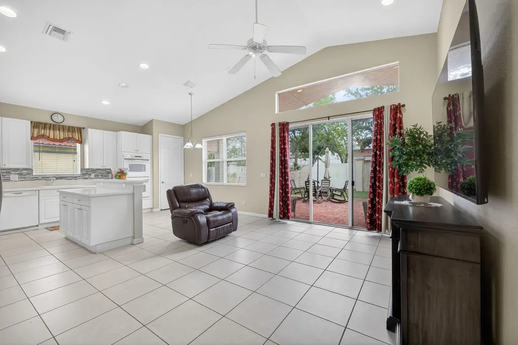1708 SW Jamesport Drive Port St Lucie FL 34953