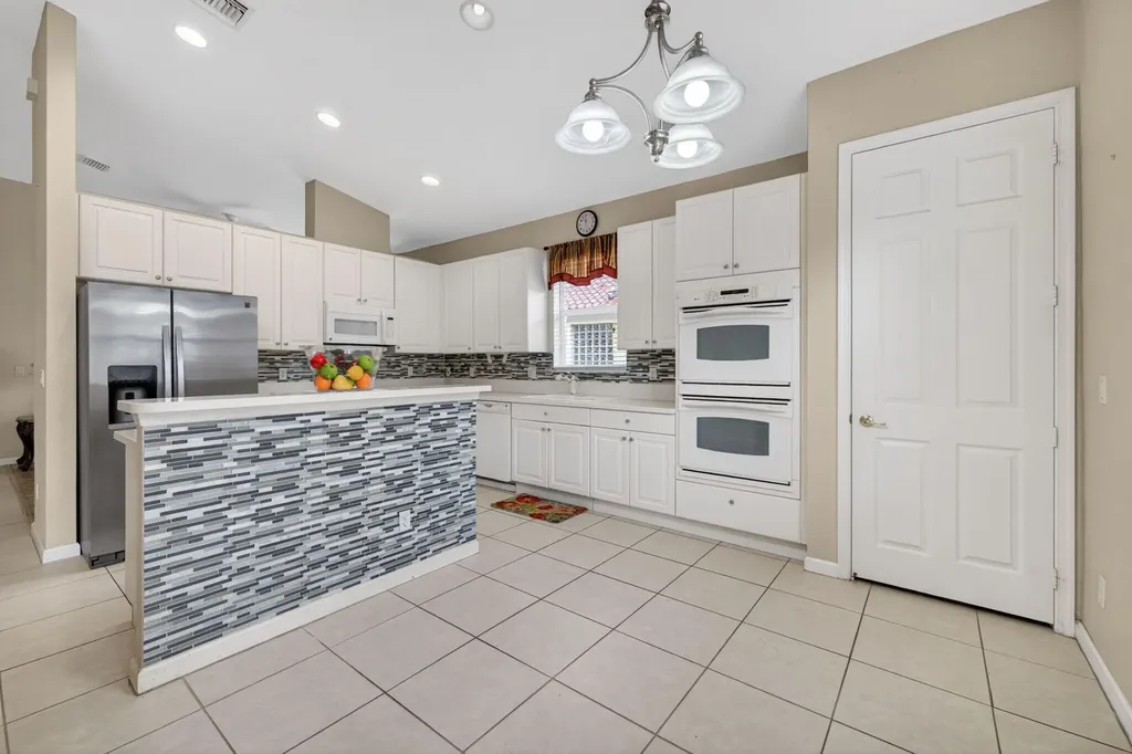1708 SW Jamesport Drive Port St Lucie FL 34953