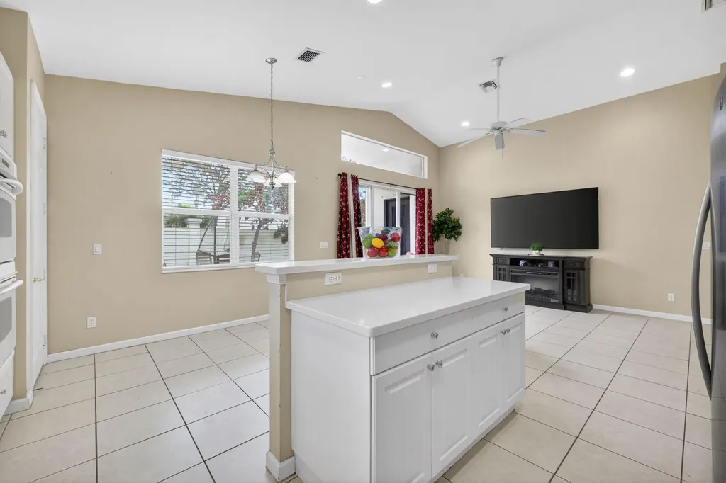 1708 SW Jamesport Drive Port St Lucie FL 34953