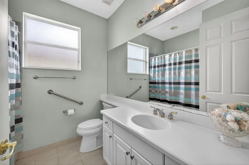 1708 SW Jamesport Drive Port St Lucie FL 34953