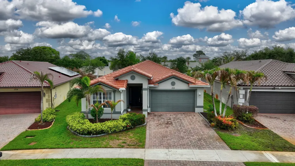 1708 SW Jamesport Drive Port St Lucie FL 34953