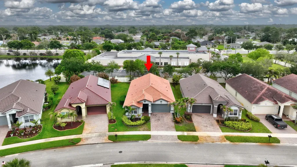 1708 SW Jamesport Drive Port St Lucie FL 34953