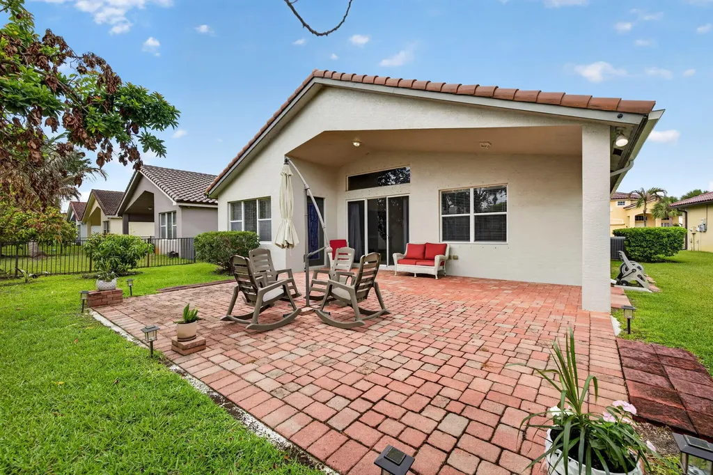 1708 SW Jamesport Drive Port St Lucie FL 34953