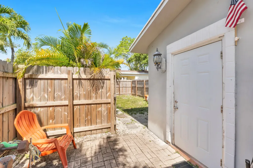 413 SW 11th Street Fort Lauderdale FL 33315