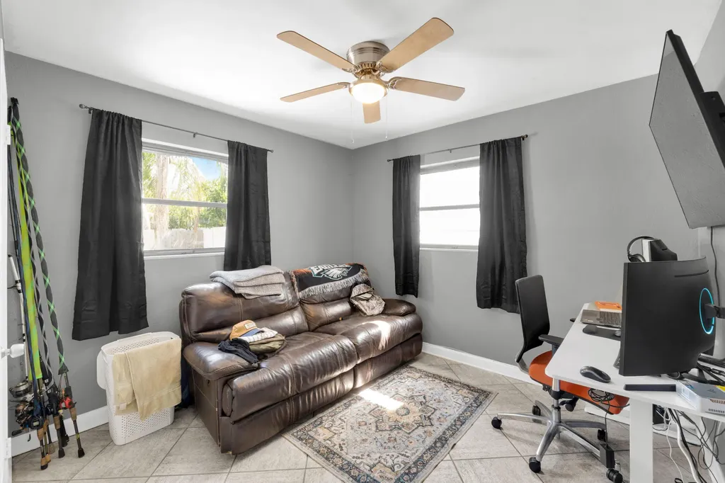 413 SW 11th Street Fort Lauderdale FL 33315