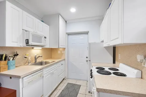 413 SW 11th Street Fort Lauderdale FL 33315