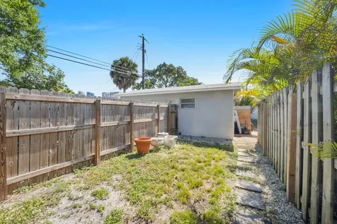 413 SW 11th Street Fort Lauderdale FL 33315