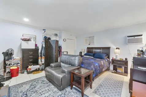 413 SW 11th Street Fort Lauderdale FL 33315