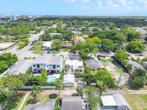 413 SW 11th Street Fort Lauderdale FL 33315
