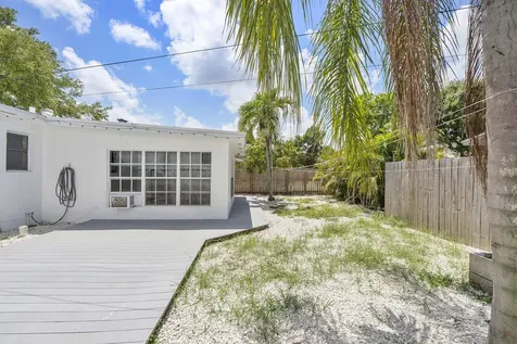 413 SW 11th Street Fort Lauderdale FL 33315