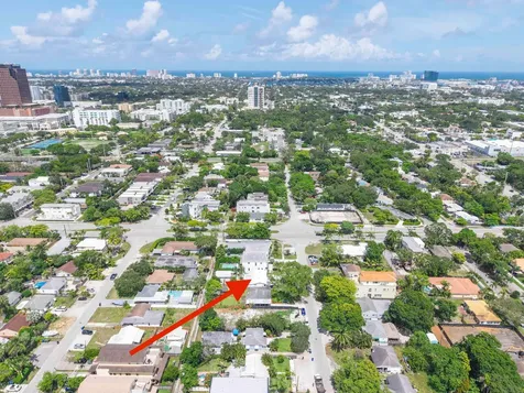 413 SW 11th Street Fort Lauderdale FL 33315