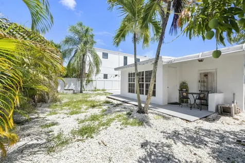 413 SW 11th Street Fort Lauderdale FL 33315