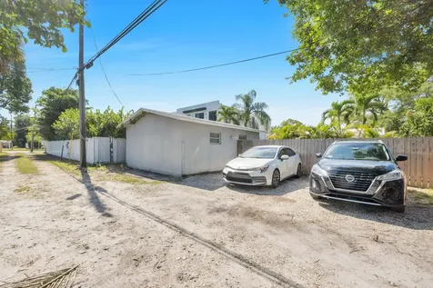 413 SW 11th Street Fort Lauderdale FL 33315