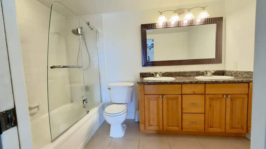 2404 Antigua Coconut Creek FL 33066