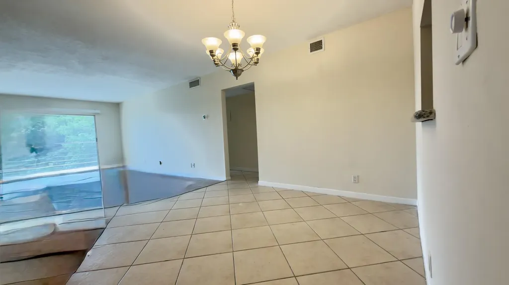 2404 Antigua Coconut Creek FL 33066