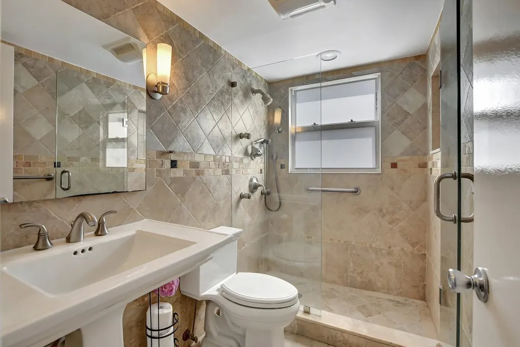 3018 Ashby C Deerfield Beach FL 33442