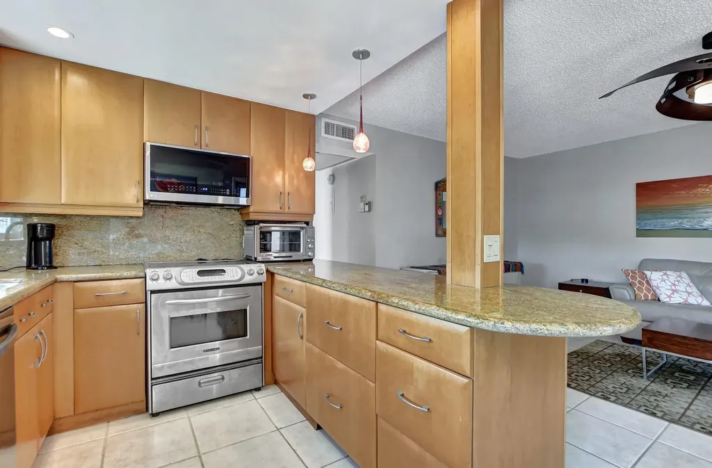 3018 Ashby C Deerfield Beach FL 33442